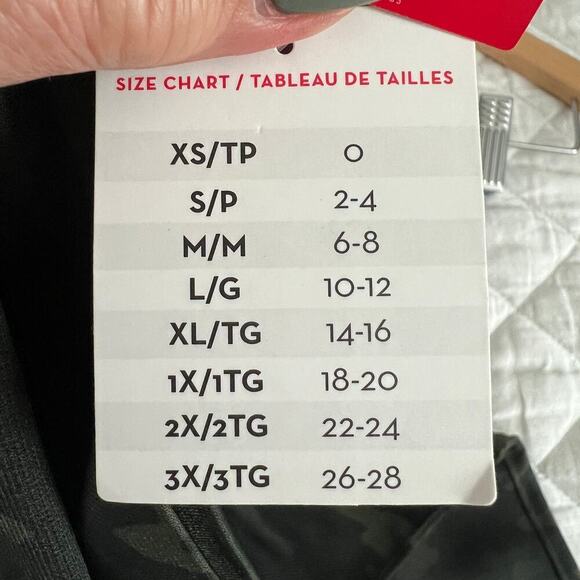 Spanx Women's Camouflage Green Leggings NWT - Picture 6 of 9